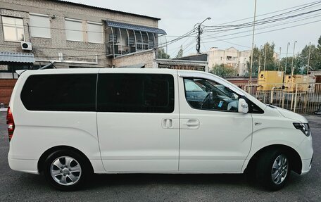 Hyundai Grand Starex Grand Starex I рестайлинг 2, 2019 год, 3 250 000 рублей, 8 фотография