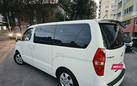 Hyundai Grand Starex Grand Starex I рестайлинг 2, 2019 год, 3 250 000 рублей, 10 фотография