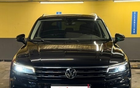 Volkswagen Tiguan II, 2018 год, 1 950 000 рублей, 7 фотография