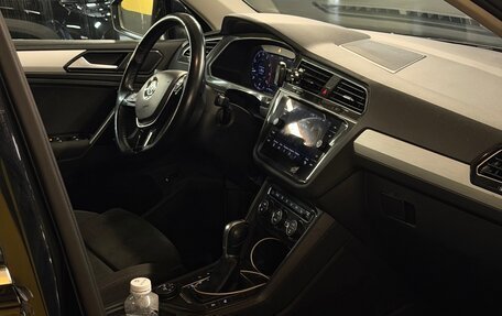 Volkswagen Tiguan II, 2018 год, 1 950 000 рублей, 17 фотография