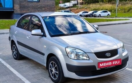 KIA Rio II, 2006 год, 335 000 рублей, 2 фотография
