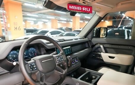 Land Rover Defender II, 2024 год, 8 000 000 рублей, 7 фотография