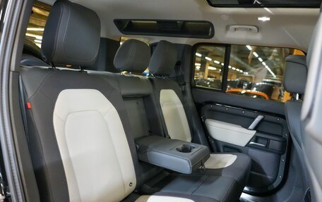 Land Rover Defender II, 2024 год, 8 000 000 рублей, 18 фотография