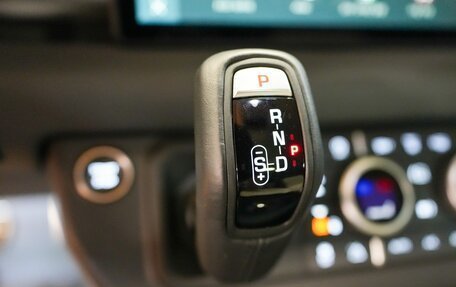 Land Rover Defender II, 2024 год, 8 000 000 рублей, 19 фотография