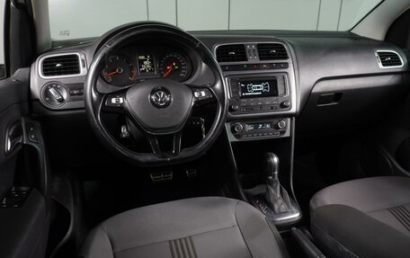 Volkswagen Polo VI (EU Market), 2016 год, 1 099 000 рублей, 6 фотография