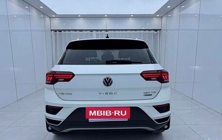 Volkswagen T-Roc I, 2022 год, 1 890 000 рублей, 5 фотография