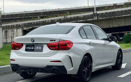 BMW 1 серия, 2022 год, 1 500 000 рублей, 7 фотография