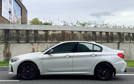 BMW 1 серия, 2022 год, 1 500 000 рублей, 8 фотография