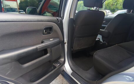 Honda CR-V II рестайлинг, 2004 год, 1 200 000 рублей, 23 фотография