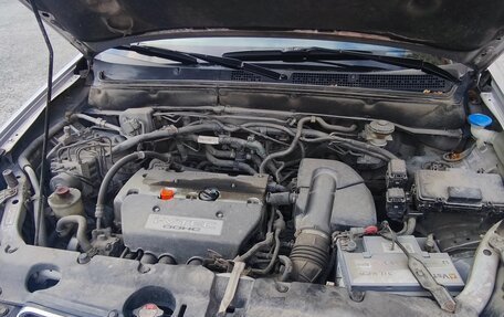 Honda CR-V II рестайлинг, 2004 год, 1 200 000 рублей, 27 фотография
