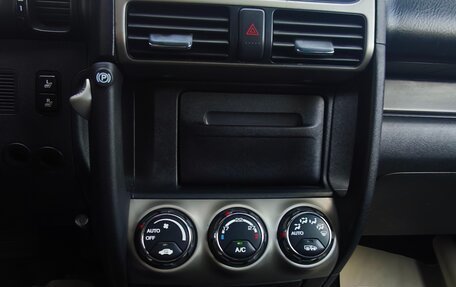 Honda CR-V II рестайлинг, 2004 год, 1 200 000 рублей, 37 фотография