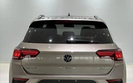 Volkswagen T-Roc I, 2022 год, 1 460 000 рублей, 6 фотография