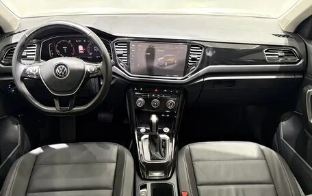 Volkswagen T-Roc I, 2022 год, 1 460 000 рублей, 7 фотография