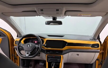Volkswagen T-Cross I, 2022 год, 1 570 000 рублей, 7 фотография