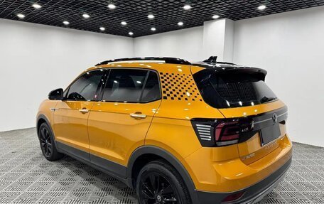 Volkswagen T-Cross I, 2022 год, 1 570 000 рублей, 4 фотография