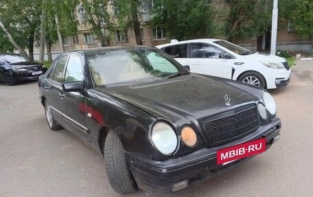Mercedes-Benz E-Класс, 1998 год, 199 000 рублей, 4 фотография