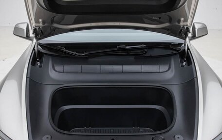 Tesla Model Y I, 2025 год, 8 000 000 рублей, 38 фотография