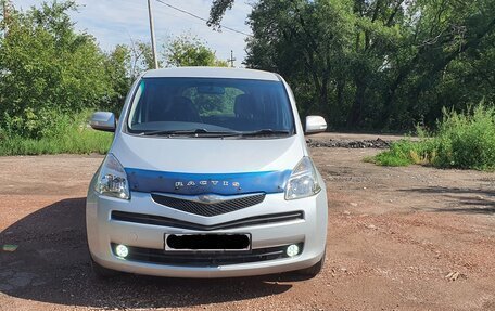 Toyota Ractis I, 2006 год, 570 000 рублей, 2 фотография