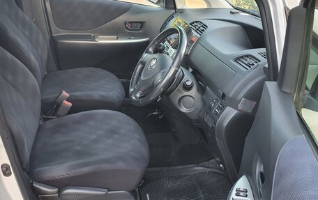 Toyota Ractis I, 2006 год, 570 000 рублей, 20 фотография