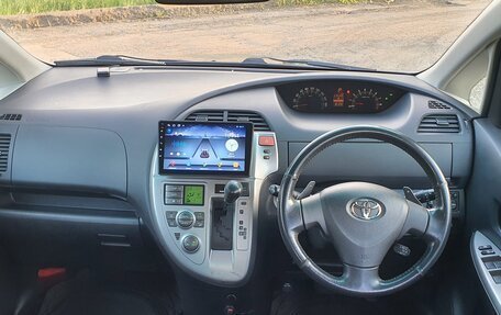 Toyota Ractis I, 2006 год, 570 000 рублей, 22 фотография