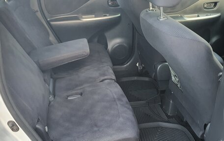 Toyota Ractis I, 2006 год, 570 000 рублей, 18 фотография