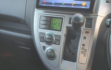 Toyota Ractis I, 2006 год, 570 000 рублей, 24 фотография
