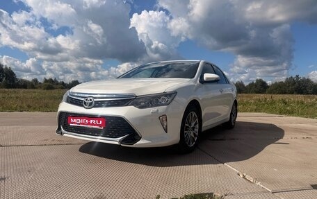 Toyota Camry, 2017 год, 1 675 000 рублей, 1 фотография