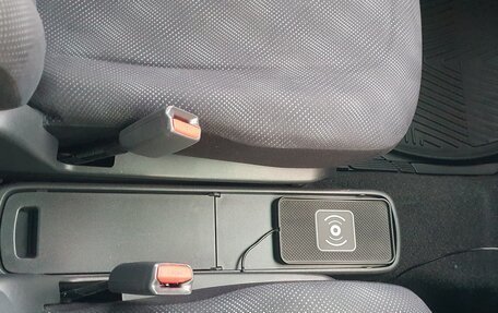 Toyota Ractis I, 2006 год, 570 000 рублей, 36 фотография