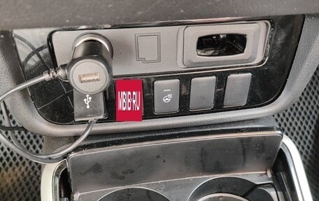 Mitsubishi Outlander III рестайлинг 3, 2018 год, 2 200 000 рублей, 12 фотография