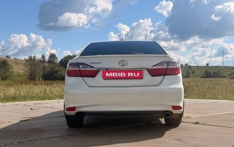 Toyota Camry, 2017 год, 1 675 000 рублей, 4 фотография
