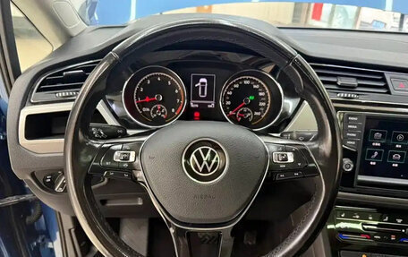 Volkswagen Touran III, 2022 год, 1 600 888 рублей, 13 фотография