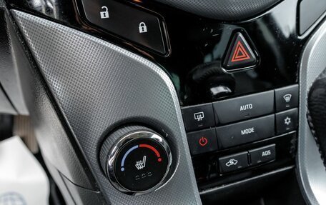 Chevrolet Cruze II, 2010 год, 547 000 рублей, 15 фотография