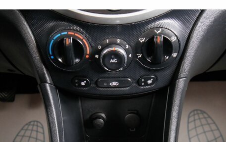 Hyundai Solaris II рестайлинг, 2012 год, 599 000 рублей, 16 фотография