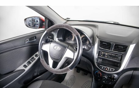 Hyundai Solaris II рестайлинг, 2012 год, 599 000 рублей, 11 фотография
