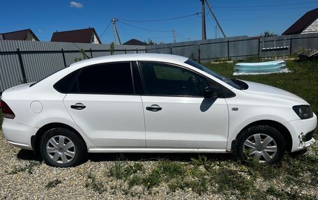 Volkswagen Polo VI (EU Market), 2012 год, 350 000 рублей, 2 фотография