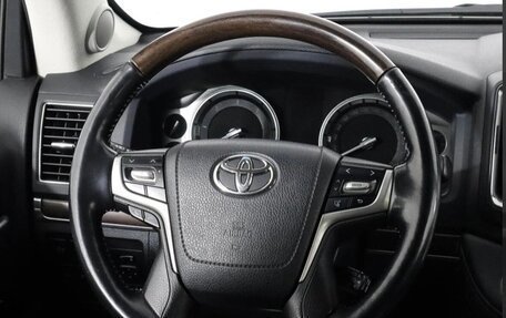 Toyota Land Cruiser 200, 2019 год, 5 999 999 рублей, 9 фотография