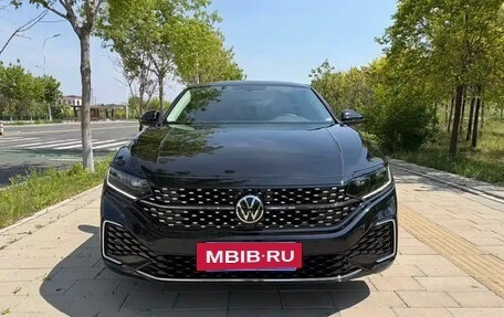 Volkswagen Passat B8 рестайлинг, 2023 год, 2 218 300 рублей, 2 фотография