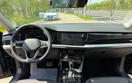 Volkswagen Passat B8 рестайлинг, 2023 год, 2 218 300 рублей, 14 фотография