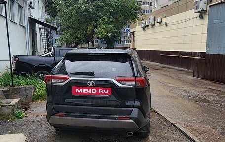 Toyota RAV4, 2019 год, 3 380 000 рублей, 3 фотография