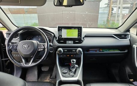 Toyota RAV4, 2019 год, 3 380 000 рублей, 6 фотография
