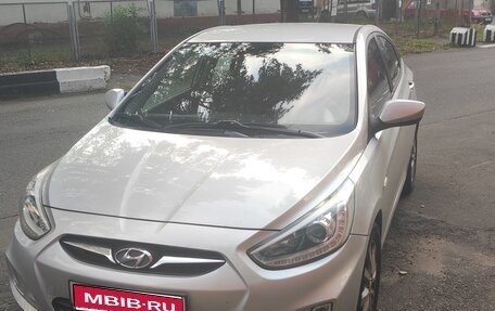 Hyundai Solaris II рестайлинг, 2014 год, 1 200 000 рублей, 1 фотография
