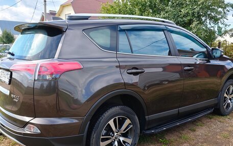 Toyota RAV4, 2019 год, 2 450 000 рублей, 6 фотография