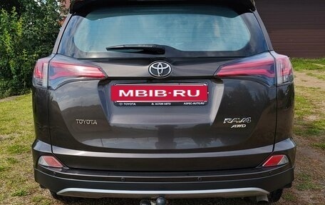 Toyota RAV4, 2019 год, 2 450 000 рублей, 5 фотография