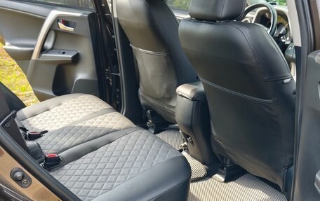 Toyota RAV4, 2019 год, 2 450 000 рублей, 11 фотография