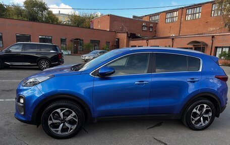 KIA Sportage IV рестайлинг, 2021 год, 2 800 000 рублей, 4 фотография