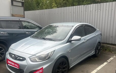 Hyundai Solaris II рестайлинг, 2012 год, 450 000 рублей, 2 фотография