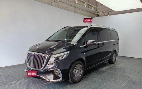 Mercedes-Benz V-Класс, 2022 год, 6 300 000 рублей, 1 фотография