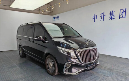 Mercedes-Benz V-Класс, 2022 год, 6 300 000 рублей, 2 фотография