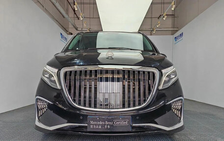 Mercedes-Benz V-Класс, 2022 год, 6 300 000 рублей, 5 фотография