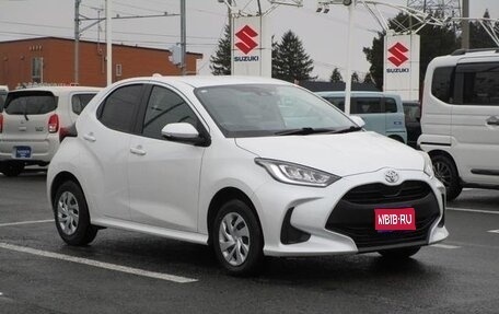 Toyota Yaris, 2023 год, 1 250 000 рублей, 1 фотография